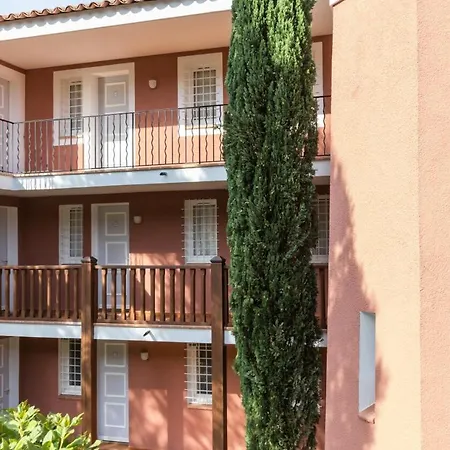 Apartamento Le Hameau De Cap Esterel - Maeva - 5 Personnes - Budge 63 *